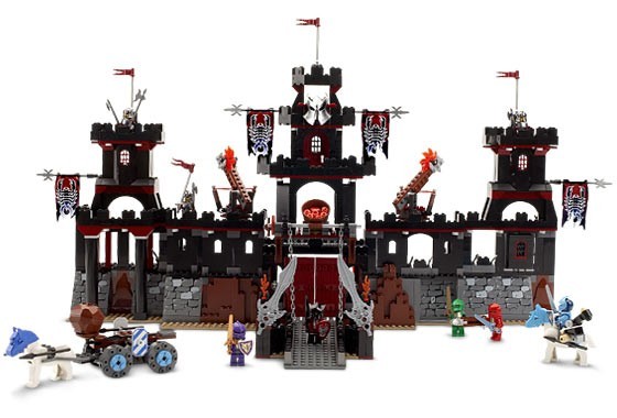 Lego 8877 Vladkova temná pevnost