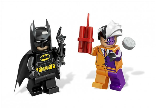 Lego 6864 Super Heroes The Batmobile and the Two-F