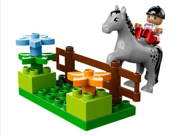 Lego 10500 Duplo Koňské stáje