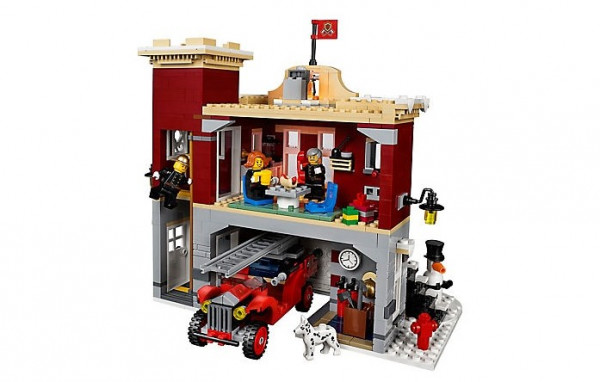 Lego 10263 Hasičská stanice v zimní vesnici