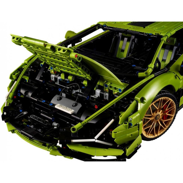Lego 42115 Lamborghini Sián FKP 37  scale 1:8
